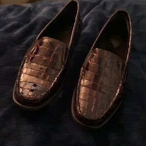 Maroon 1803 loafers